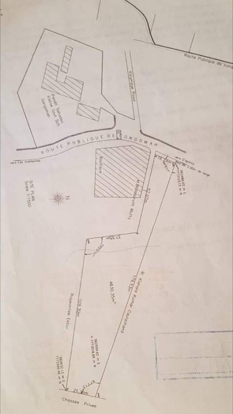 peaceful  land at Royal Road, Congomah @ Rs 35,000/perche negotiable. - 7 - Land  on Aster Vender