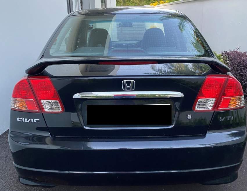 HONDA CIVIC 1.6 2004 - 1 - Family Cars  on Aster Vender