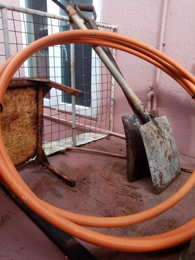 Orange Pipes in constructions  - 0 - Others  on Aster Vender