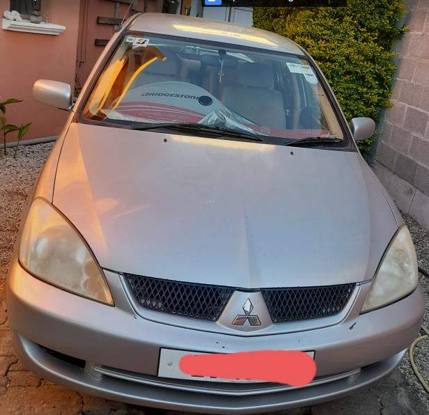 mitsubishi lancer - 1 - Family Cars  on Aster Vender