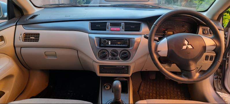 mitsubishi lancer - 2 - Family Cars  on Aster Vender