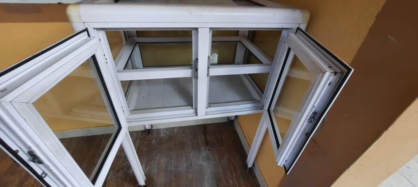 vitrine de vente - 0 - Others  on Aster Vender