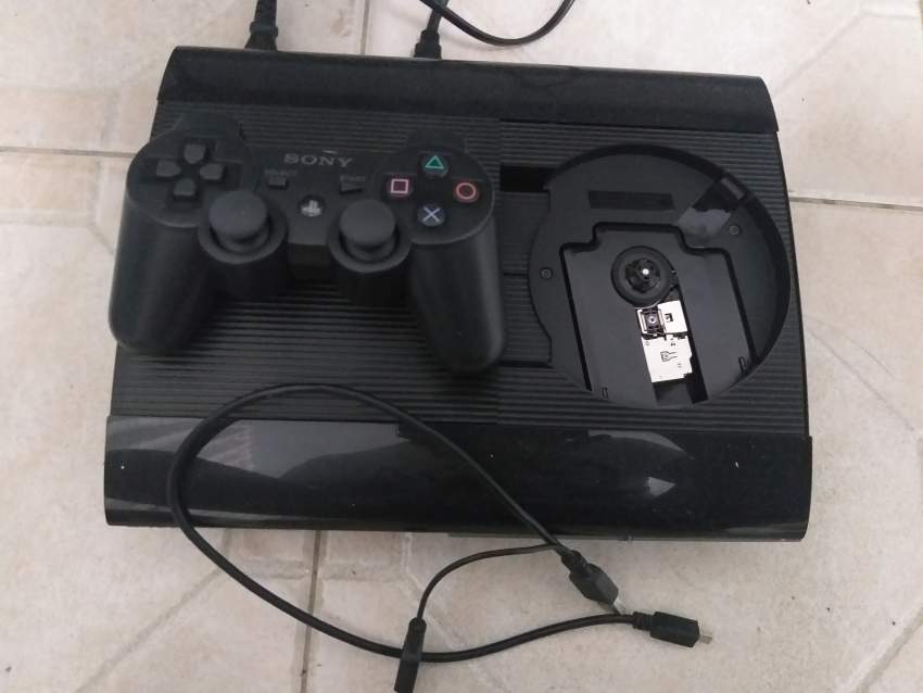 Ps3 Super Slim - 1 - PlayStation 3 (PS3)  on Aster Vender