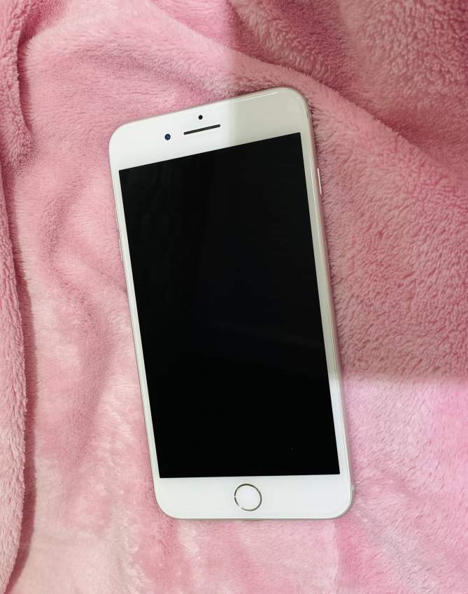 Iphone 8 Plus 256 GB  on Aster Vender