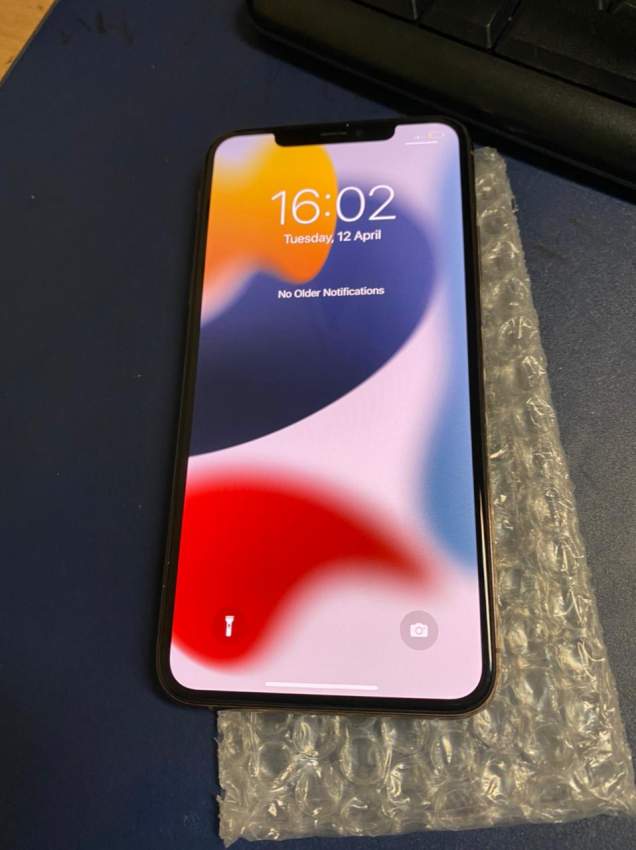 iPhone 11 Pro Max  - 2 - iPhones  on Aster Vender