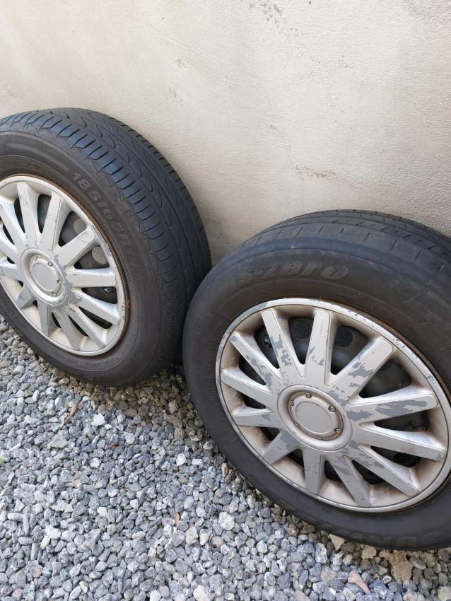 Ream complete with tyres 185/65R14 - 1 - Spare Parts  on Aster Vender