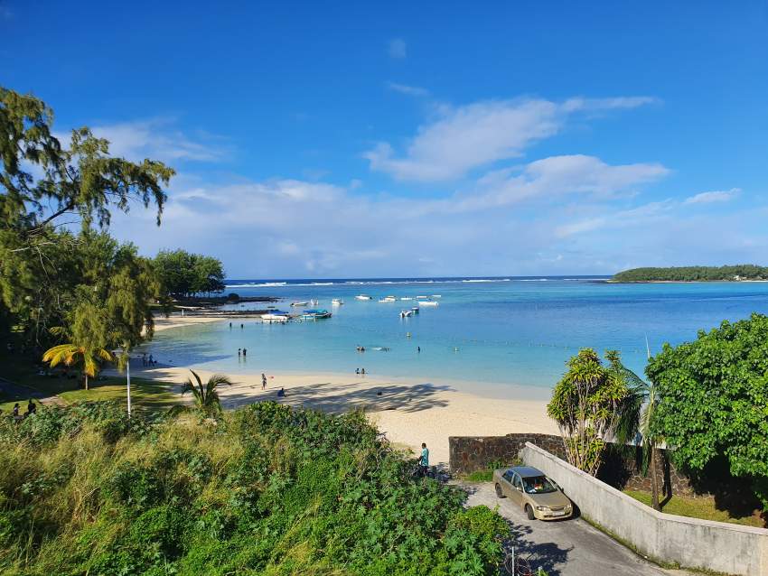 **Waterfront property for sale! Unique opportunity for investors** - 6 - Beach Houses  on Aster Vender