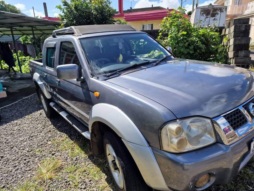Nissan Hardbody  - 1 - Pickup trucks (4x4 & 4x2)  on Aster Vender