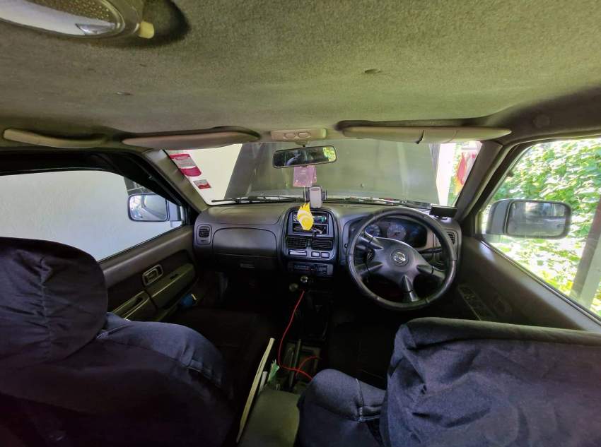 Nissan Hardbody  - 4 - Pickup trucks (4x4 & 4x2)  on Aster Vender