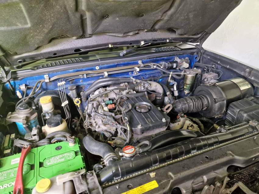 Nissan Hardbody  - 5 - Pickup trucks (4x4 & 4x2)  on Aster Vender