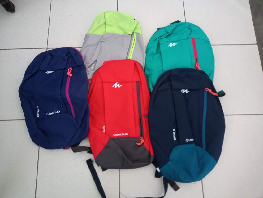 SAC À DOS QUECHUA ARPENAZ 10 L PLUSIEURS DISPO on Aster Vender