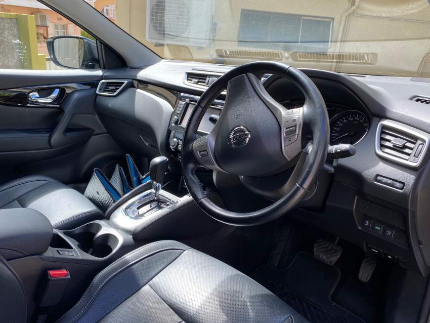 NISSAN QASHQAI J11 YEAR 2017 / 1.6 TURBO DIESEL - 6 - SUV Cars  on Aster Vender