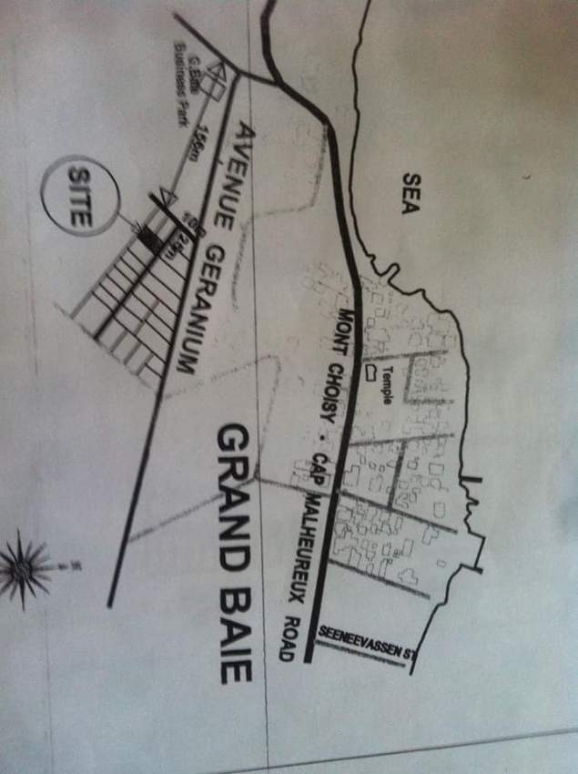  2 storey house for sale in Grand Baie @ Rs 9,000,000 negotiable. - 9 - House  on Aster Vender