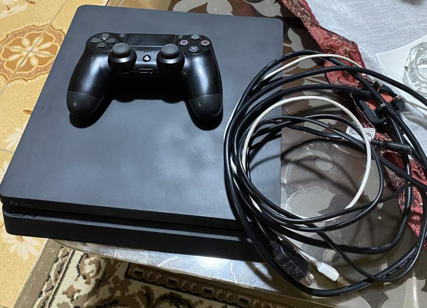 Ps4 slim - 0 - Others  on Aster Vender