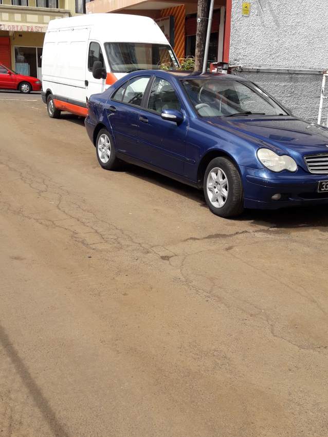 Mercedes C180 year 03 - 0 - Luxury Cars  on Aster Vender