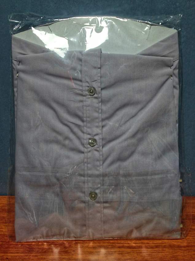 DRESS SHIRT - ELYSEE - SIZE S - 1 - Shirts (Men)  on Aster Vender