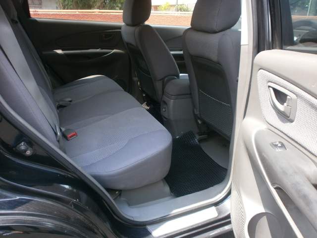 Hyundai Tucson  - 4 - SUV Cars  on Aster Vender