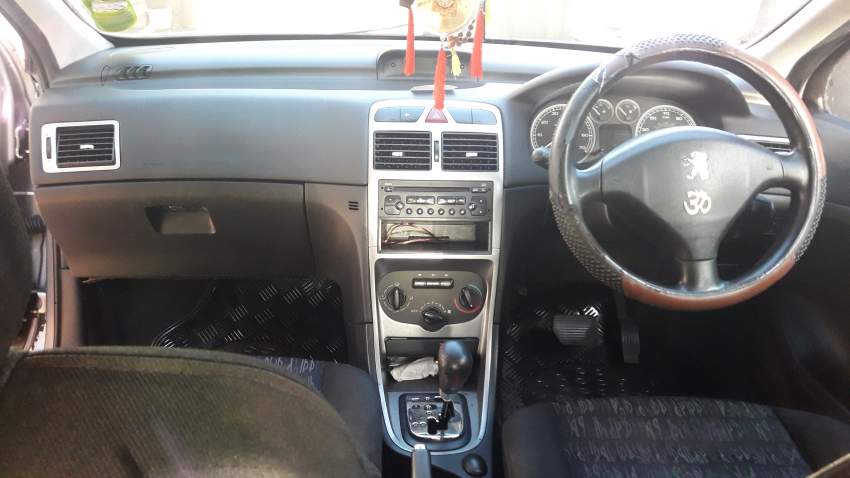 Peugeot 307 - 1 - Family Cars  on Aster Vender