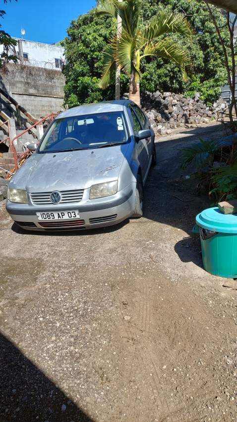 Volkswagen Bora - 5 - Compact cars  on Aster Vender