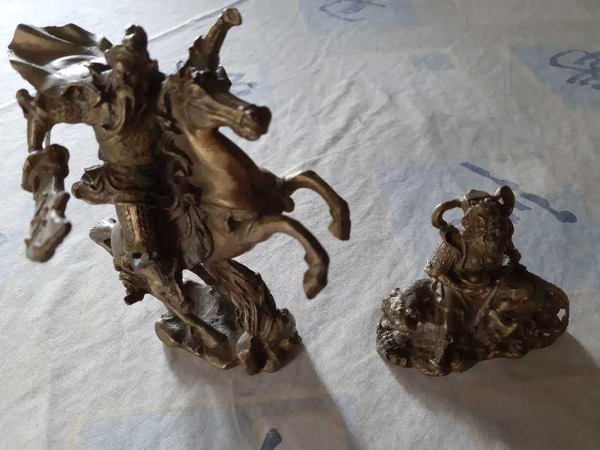 Warriors and lions - 0 - Antiquities  on Aster Vender