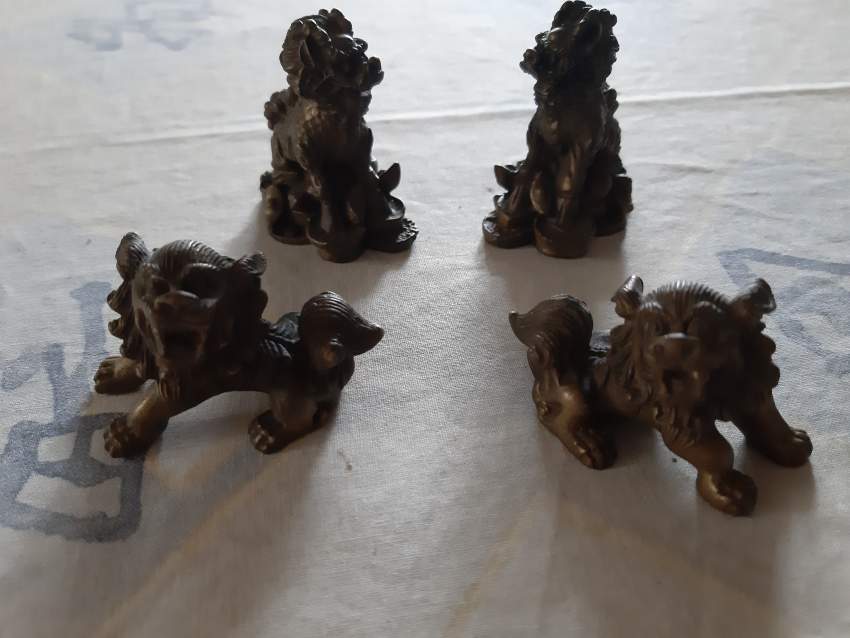 Warriors and lions - 1 - Antiquities  on Aster Vender