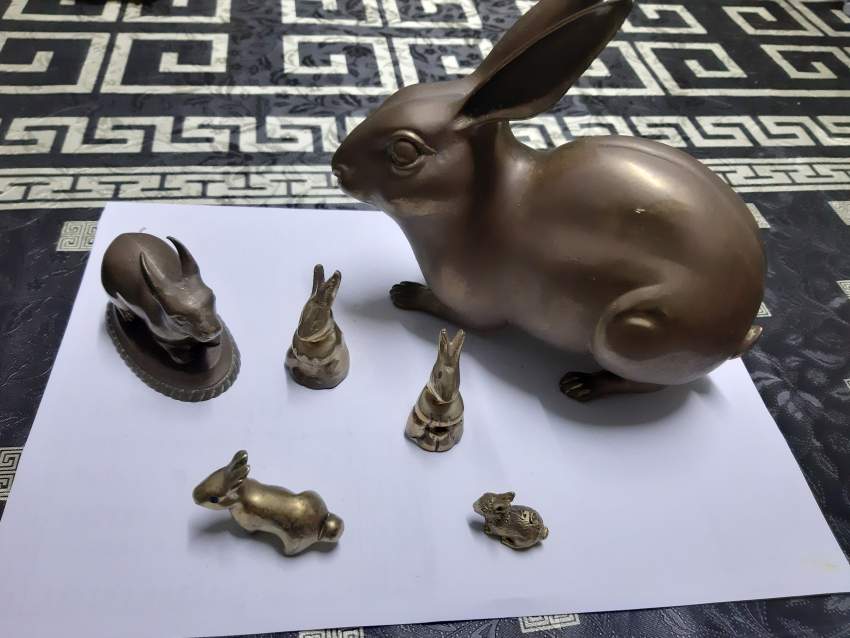 Brass statues - 1 - Interior Decor  on Aster Vender