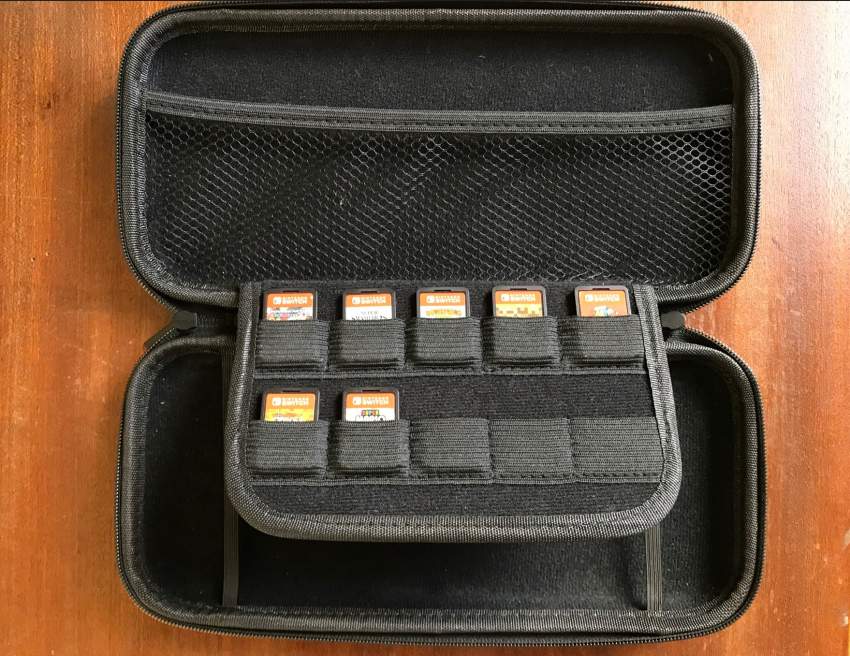 Nintendo Switch with games and accesories - 1 - Nintendo Switch  on Aster Vender