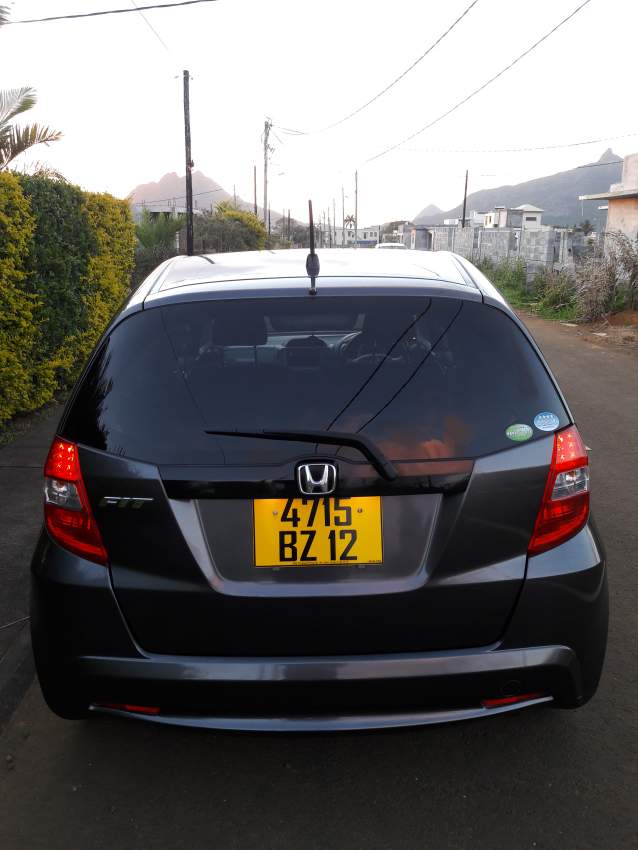 Honda fit - 4 - Family Cars  on Aster Vender