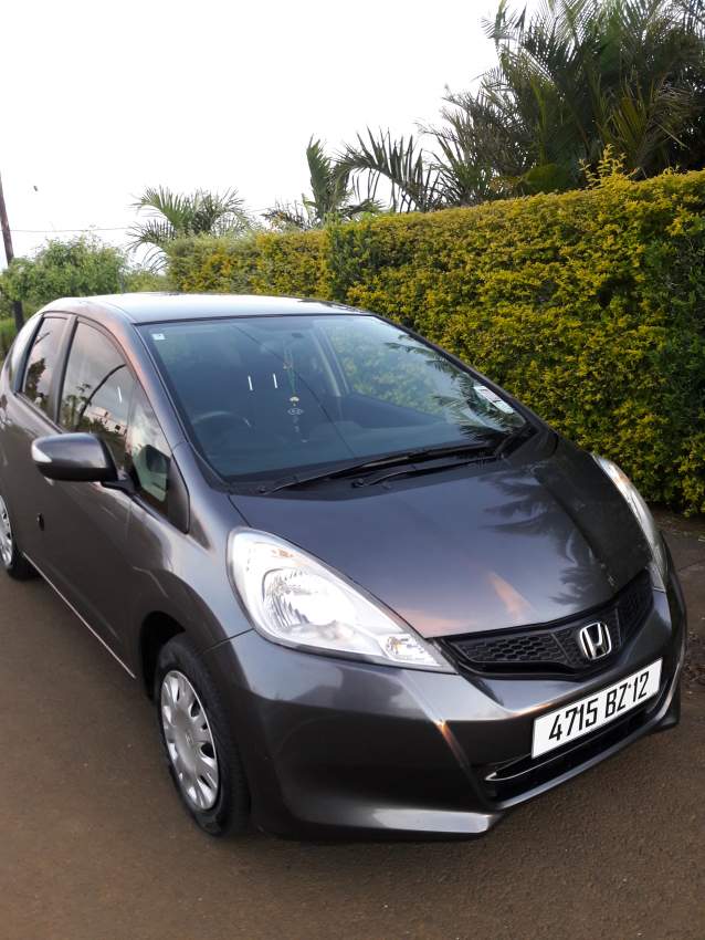 Honda fit - 3 - Family Cars  on Aster Vender