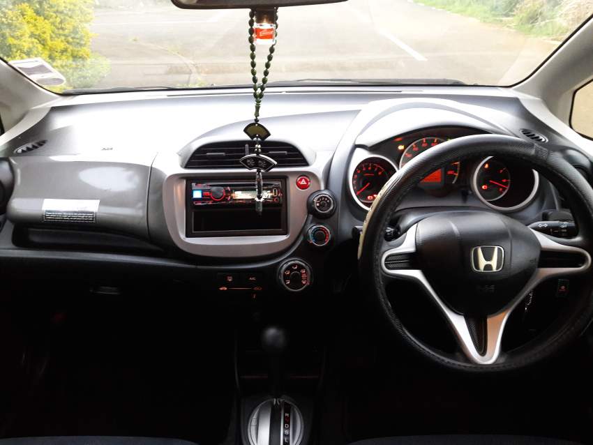 Honda fit - 5 - Family Cars  on Aster Vender