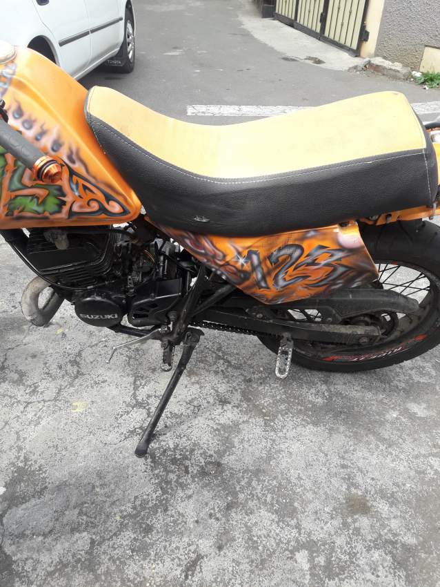 TS125 - 1 - Mopeds  on Aster Vender