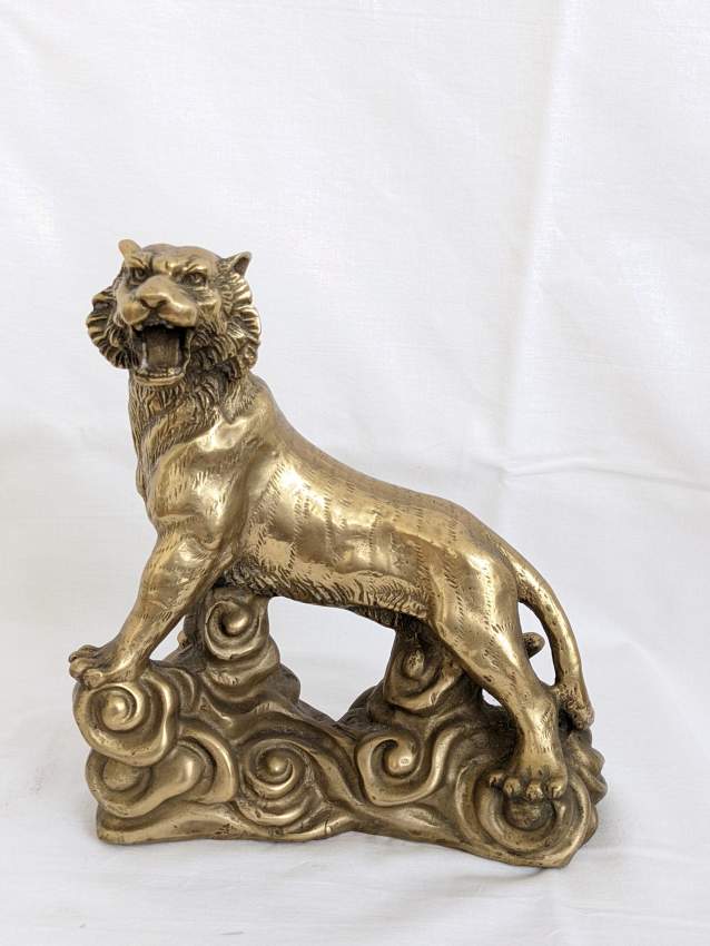 Lion en laiton - Brass lion - 0 - Old Sculptures  on Aster Vender