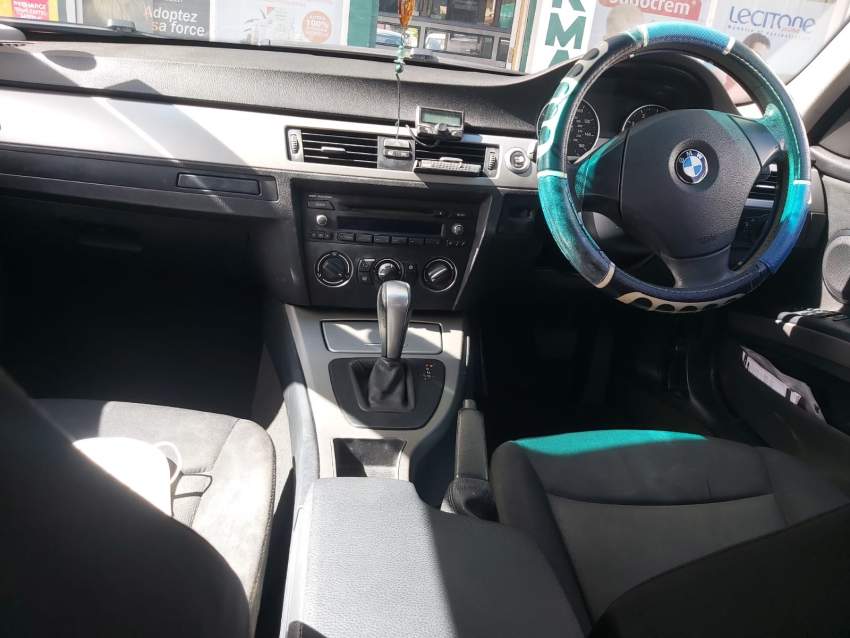 BMW 320I Yr08 - 4 - Luxury Cars  on Aster Vender
