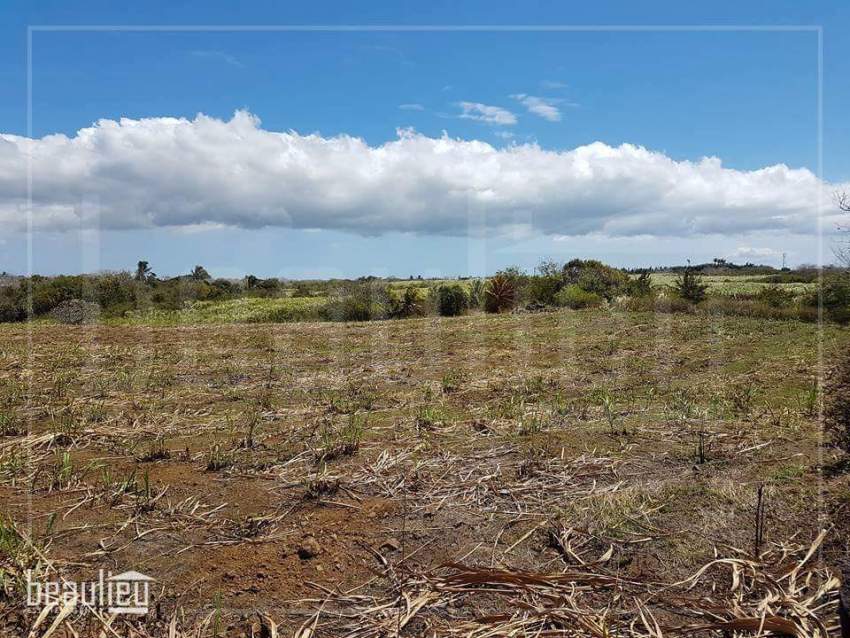 Agricultural land of 1 A 88 Ps,  Réunion Maurel - 1 - Land  on Aster Vender