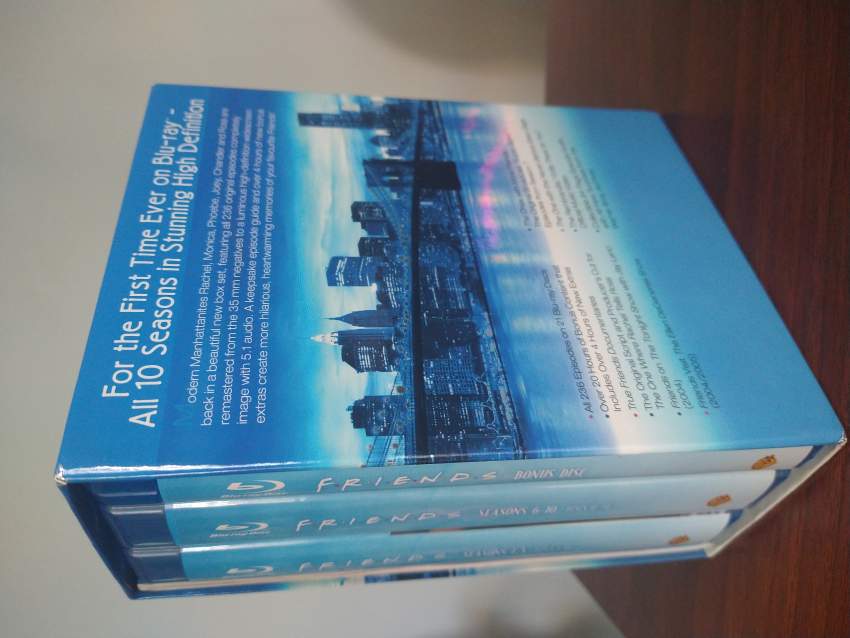 FRIENDS season 1 to season 10 New Blu Ray authentic  - 1 - Others  on Aster Vender