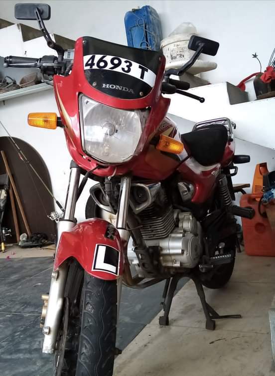 Honda Storm 125cc - 0 - Roadsters  on Aster Vender