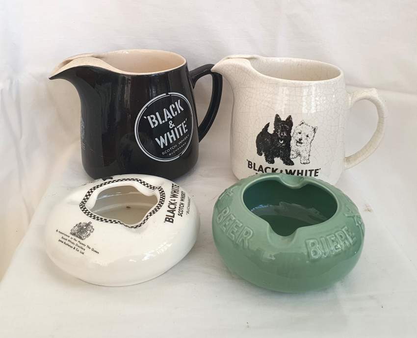 Cruches et cendrier Black & White - 0 - Old stuff  on Aster Vender