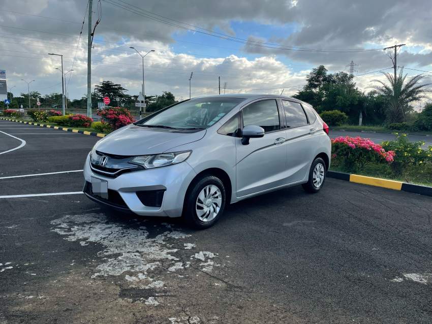 Honda Fit  - 2 - Family Cars  on Aster Vender