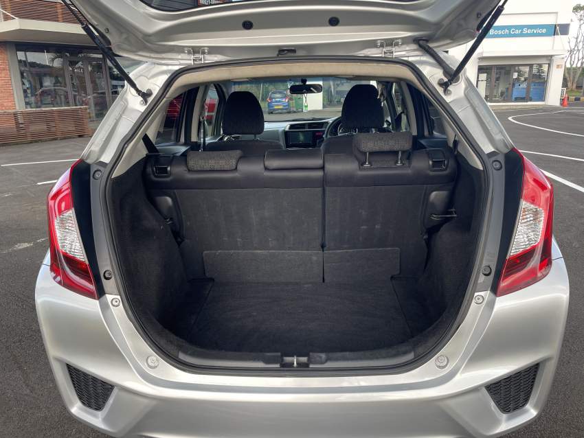 Honda Fit  - 6 - Family Cars  on Aster Vender