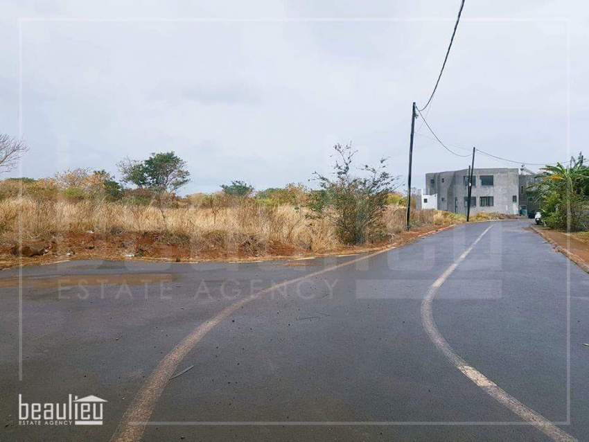 11,5 Perches  Residential land,  Pointe aux sables  - 1 - Land  on Aster Vender