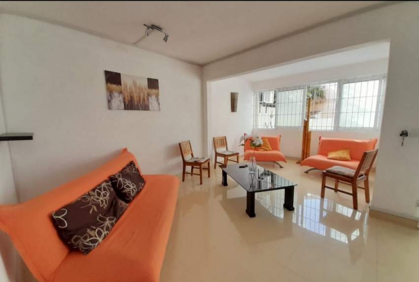 3 bedrooms duplex with swimming pool for rent in Pereybere 