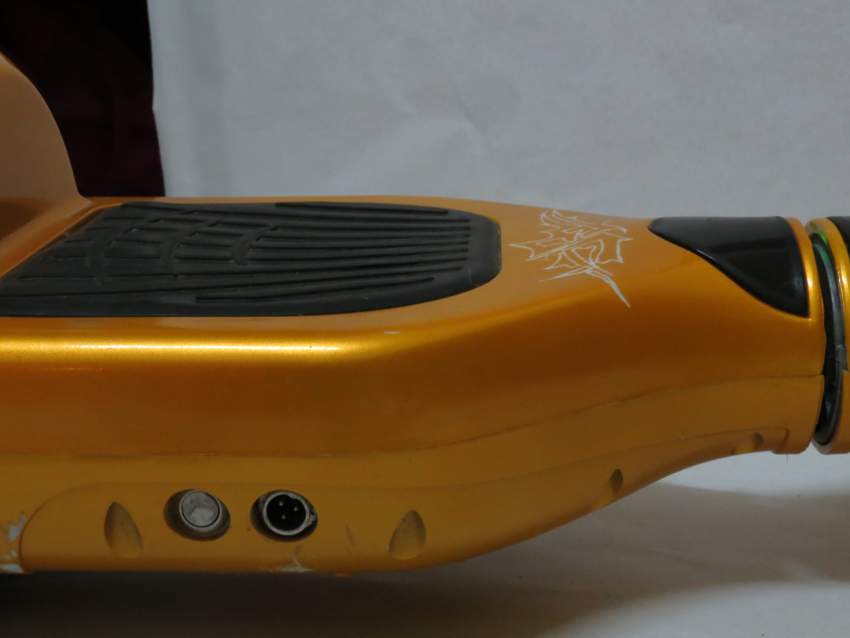 Golden hoverboard - 4 - Skateboard & Hoverboard  on Aster Vender