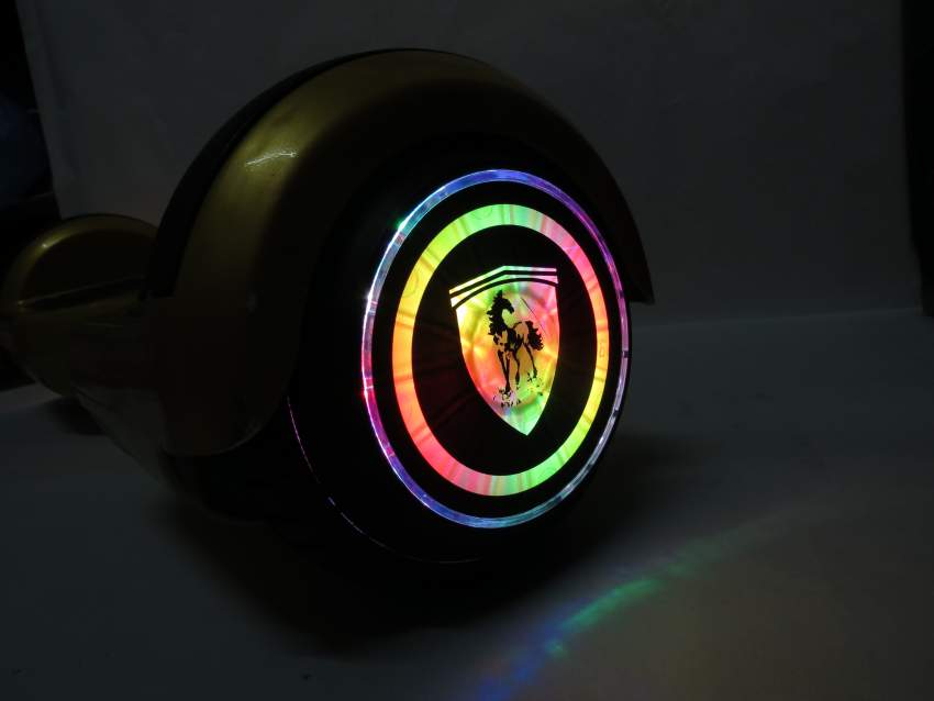 Golden hoverboard - 3 - Skateboard & Hoverboard  on Aster Vender