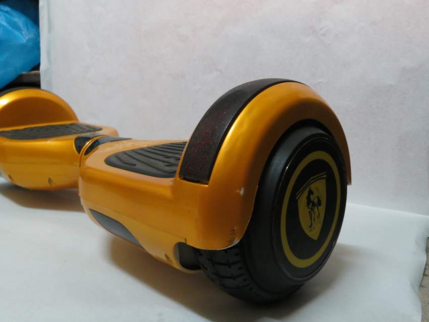 Golden hoverboard - 0 - Skateboard & Hoverboard  on Aster Vender