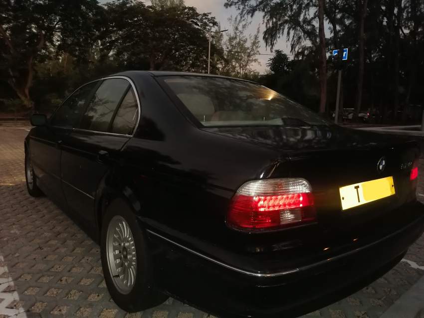 BMW 520i M5  - 4 - Compact cars  on Aster Vender