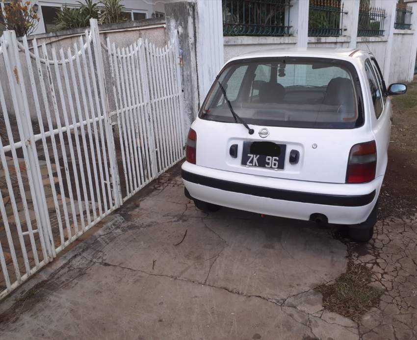 Nissan March year 96 automatic - 4 - Compact cars  on Aster Vender