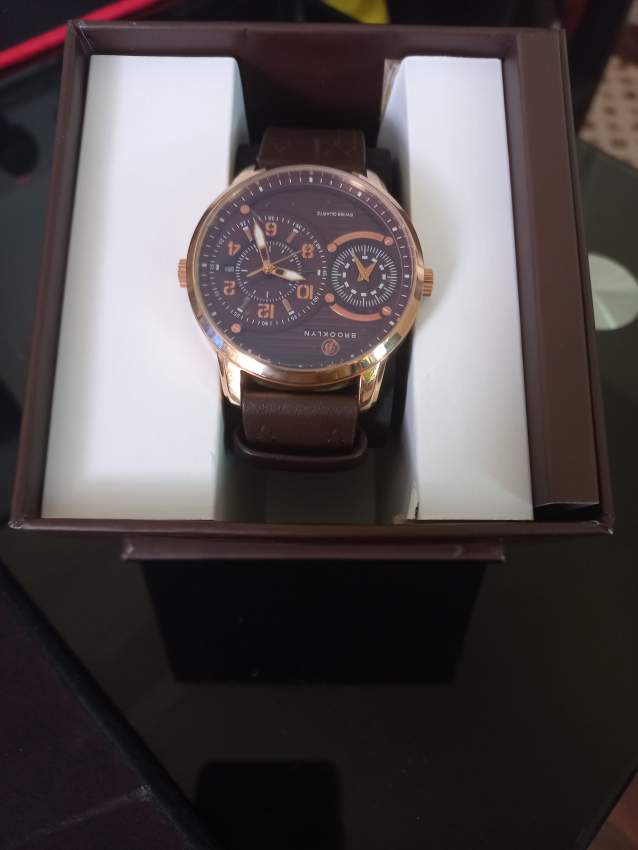 montre - 0 - Watches  on Aster Vender