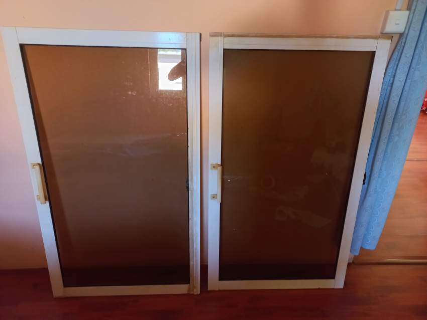 fenêtre alu  - 1 - Other building materials  on Aster Vender