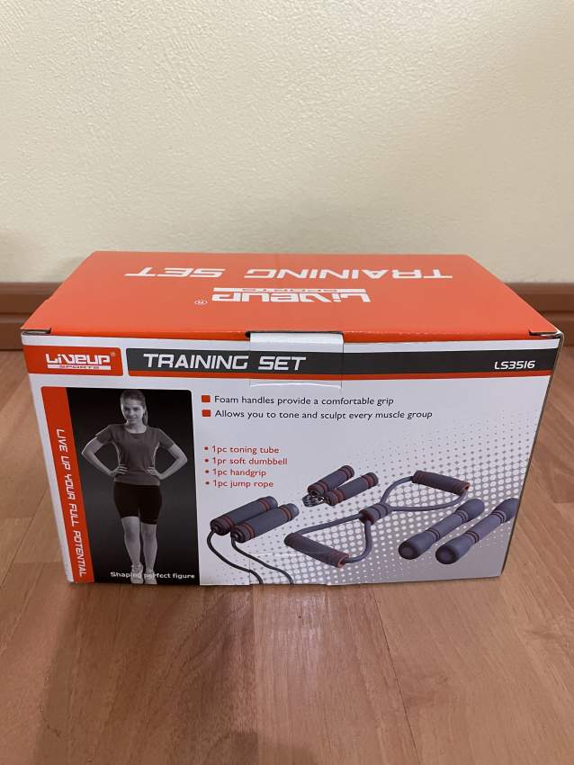 TRAINING SET - NEW - 0 - Fitness & gym equipment  on Aster Vender
