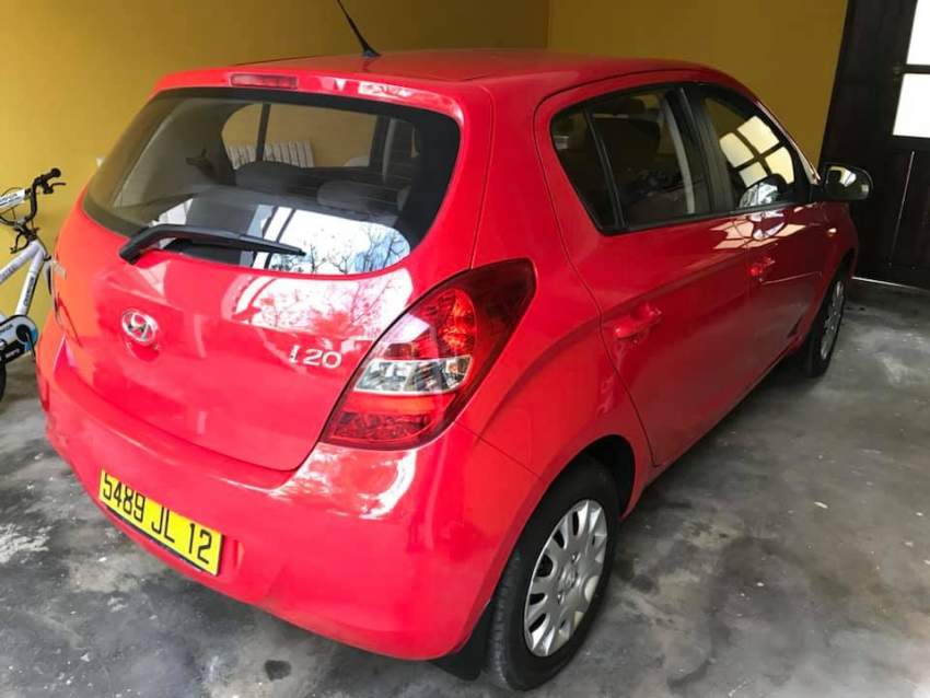 Hyundai i20 2012 Manual - 4 - Family Cars  on Aster Vender